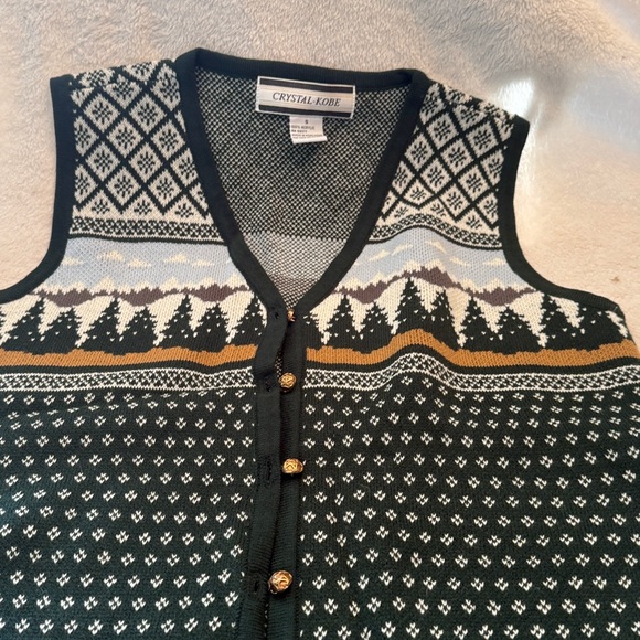 Crystal Kobe Sweaters - VTG Crystal Kobe VEST Trees Mountains Gold Buttons Retro small